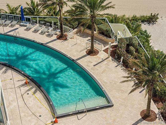 3rd image of 17201 Collins Ave APT 1404
