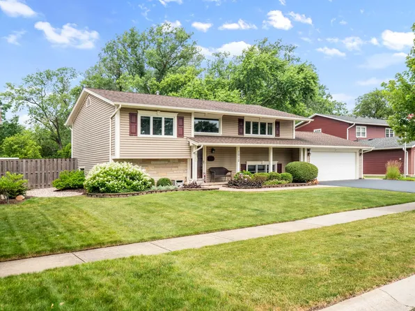 1012 Cheltenham Rd, Elk Grove Village, IL 60007