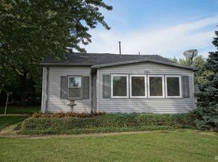 101 E Jefferson St, Mentone, IN 46539