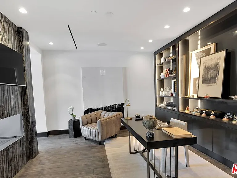 6250 Hollywood Blvd — Photo 13