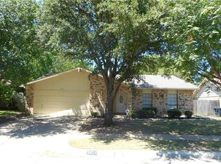 3400 Clovermeadow Dr, Fort Worth, TX 76123