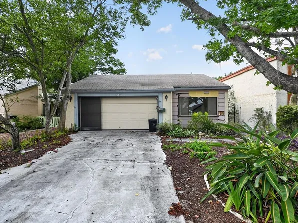 12521 Merry Ln, Hudson, FL 34667