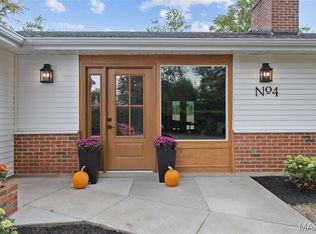 4 Downey Ln, Saint Louis, MO 63132