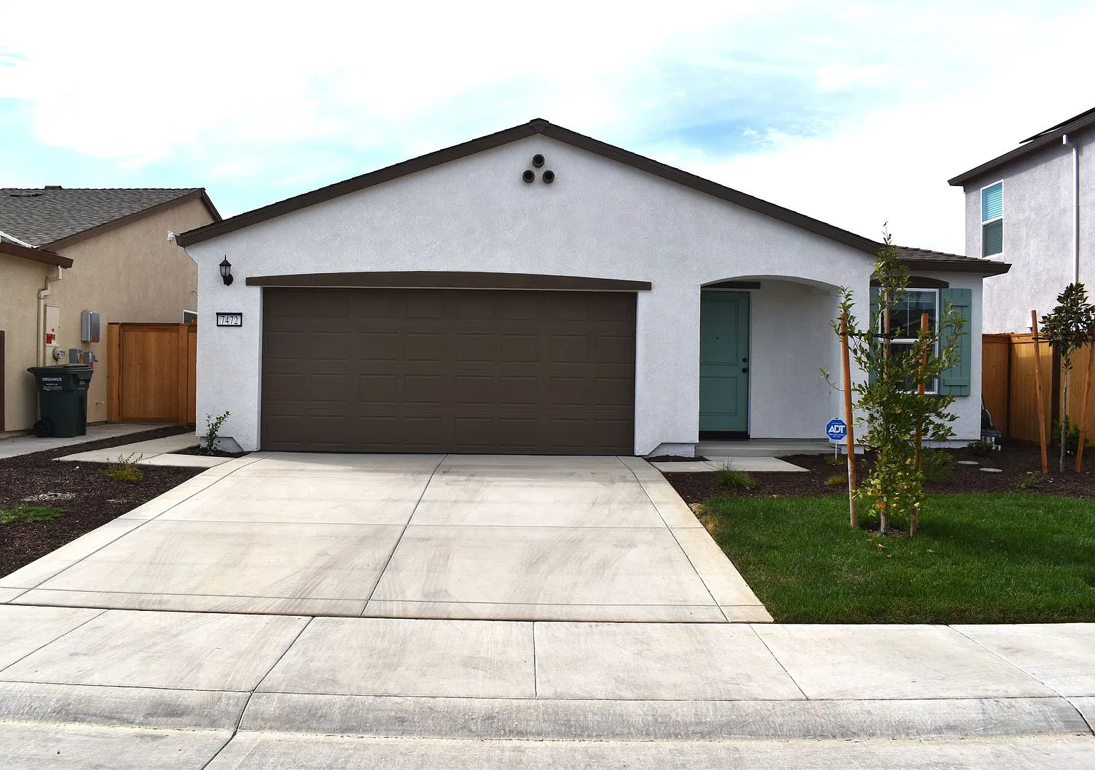 Resident Benefit Package Property — Photo 1