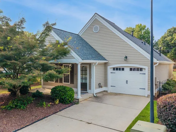 5052 Kathryn Glen Dr, Acworth, GA 30101