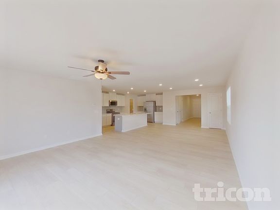 3rd image of 2115 Brechin Rd