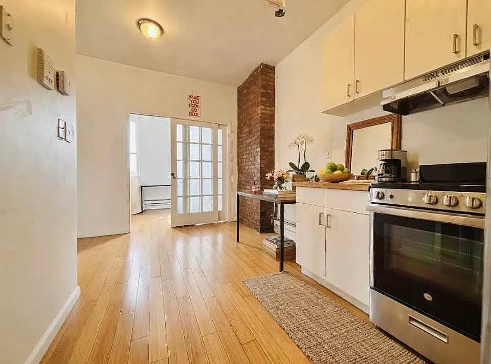 Building Photo - 36 Wilson Ave #3F
