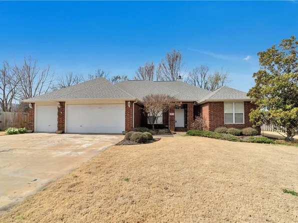 5127 E Milo Way, Fayetteville, AR 72701