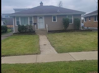 49 S Euclid Ave, Villa Park, IL 60181