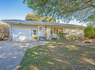 330 W 2nd St, Granada, MN 56039