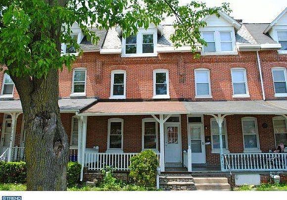 1st image of 743 Haws Ave