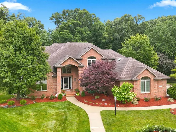 10902 Sherrelwood Ct, Fort Wayne, IN 46845