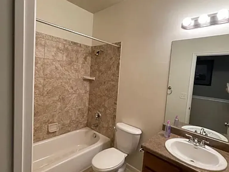 3019 S Ashburton Ln — Photo 8