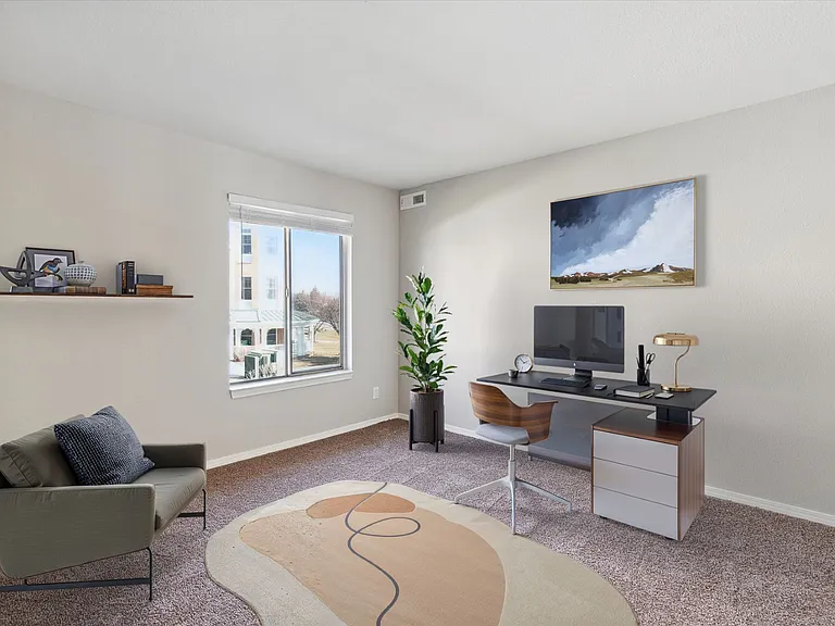 Two Bedroom (Renovated) - 2 Bed / 2 Bath - 897 Sq.Ft.