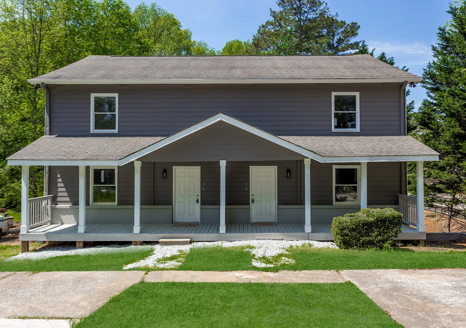 3 bed, 2.5 bath, 1650 sqft, $1,695 — Photo 1
