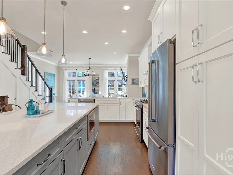 437 Port St — Photo 18