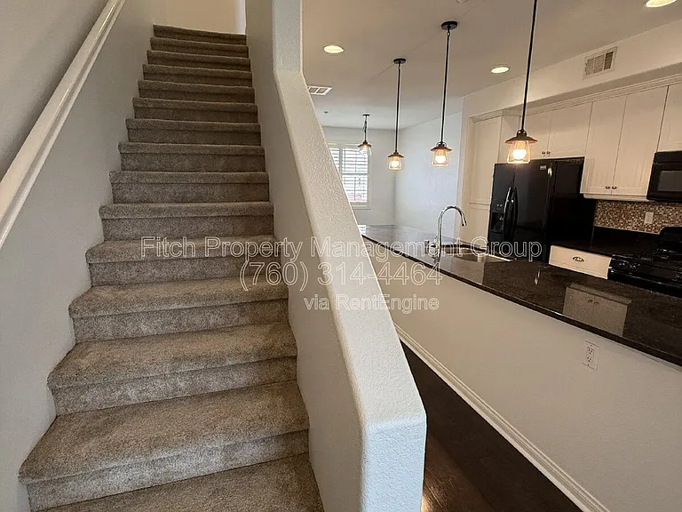 815 Harbor Cliff Way #244 — Photo 16