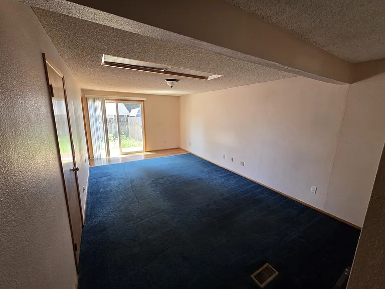 3712 S 175th St — Photo 30