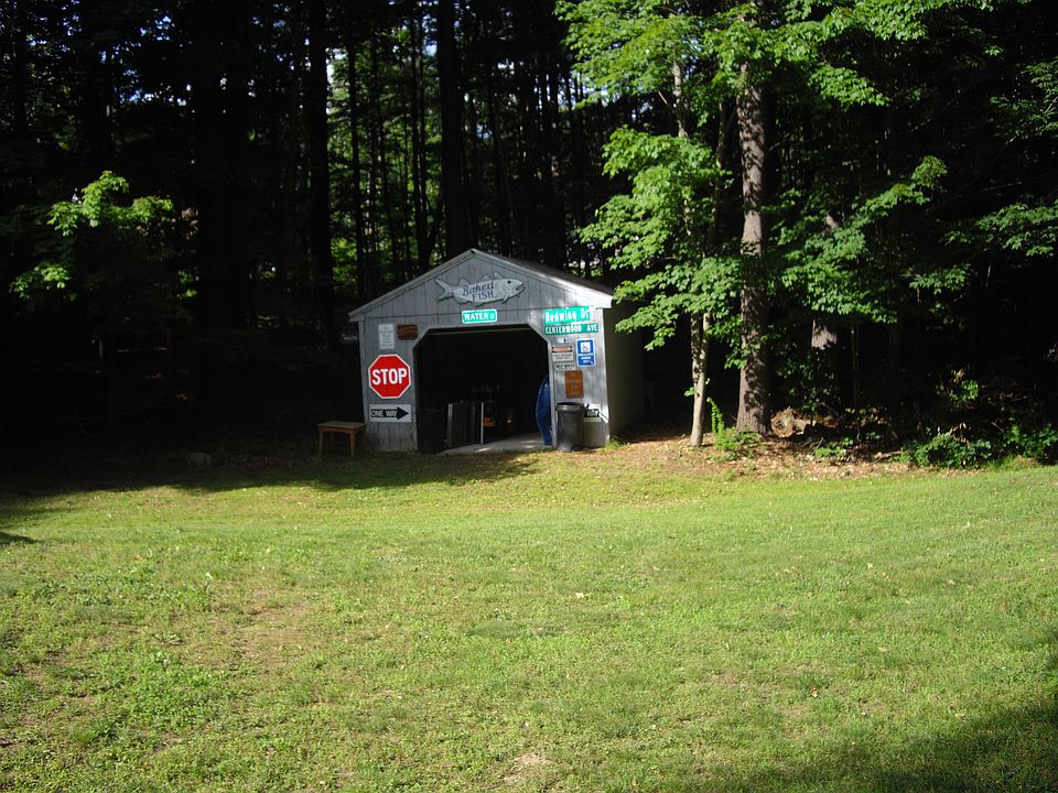 2nd image of 9 Fisher Dr