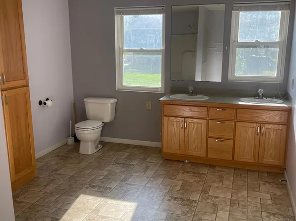 1021 Broadway St, Concordia, KS 66901