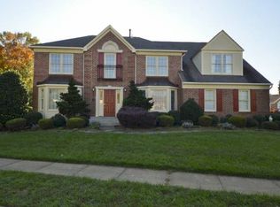 2115 Robin Way Ct, Vienna, VA 22182