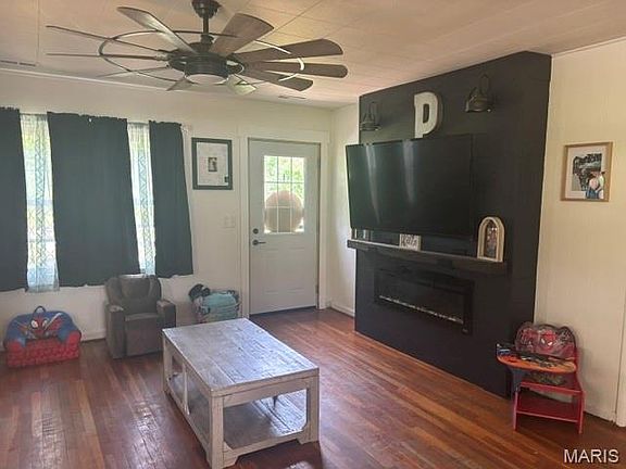 3rd image of 203 Keeth Rd