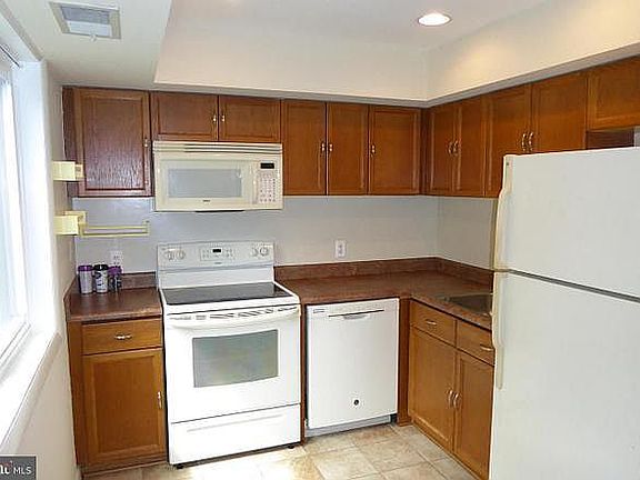 3rd image of 3342 S 28th St APT 301