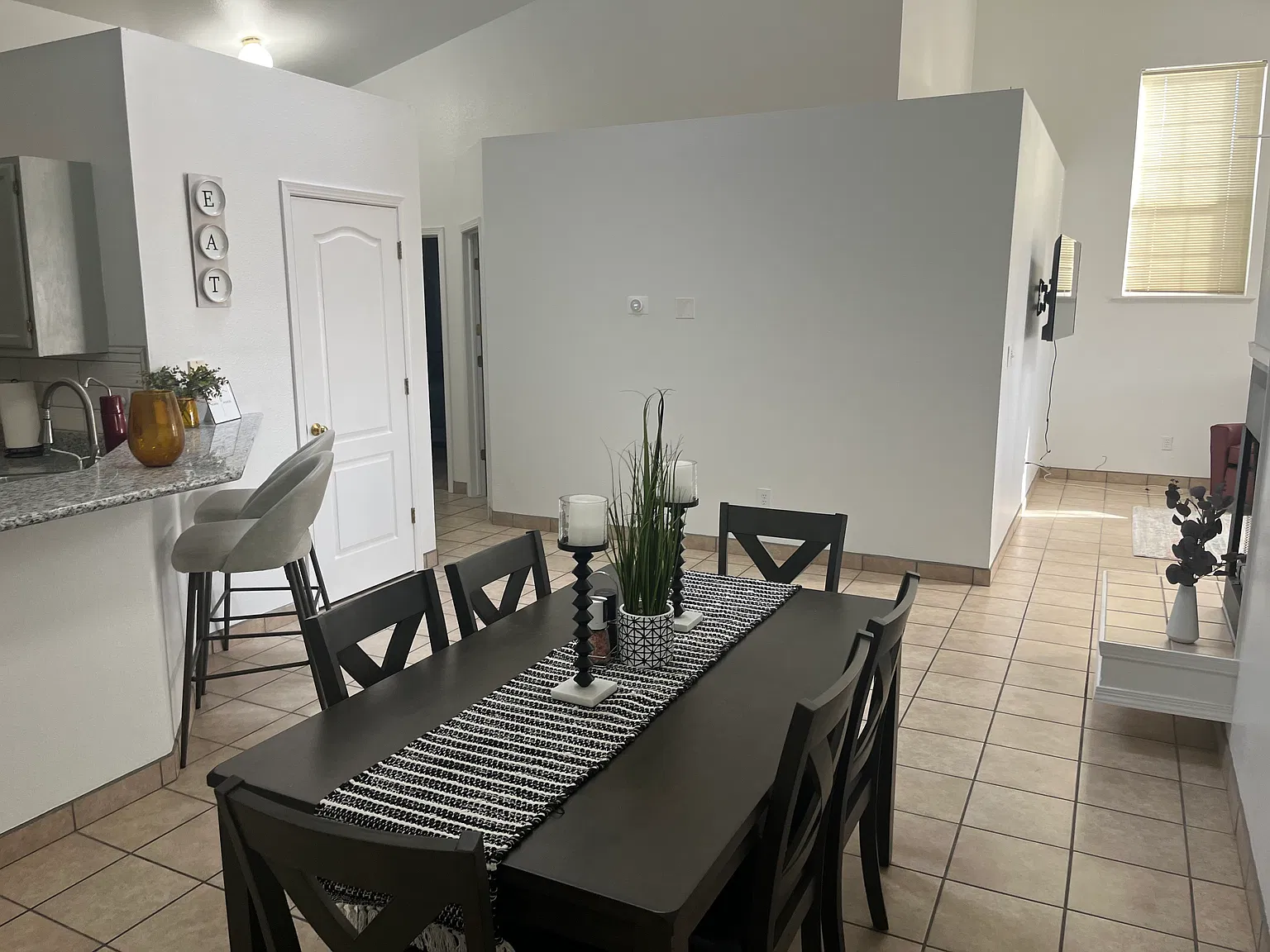 2153 Dorado Dr — Photo 3