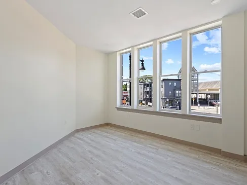 400 Dorchester St #303 — Photo 10