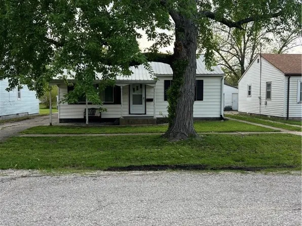 1107 S Jackson St, Robinson, IL 62454