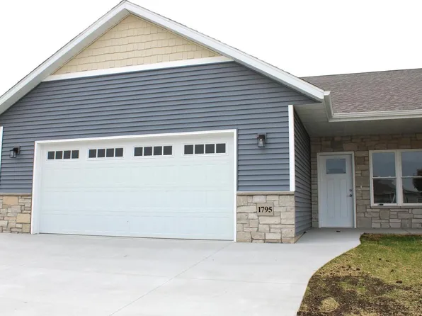1795 Edgewood ROAD #13, Kewaskum, WI 53040