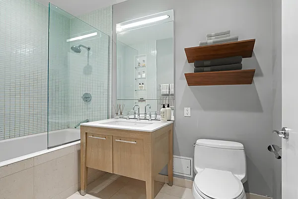 Rented by Platinum Properties | media 4