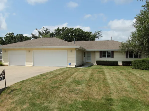 4137 Canola Ln, Cherry Valley, IL 61016