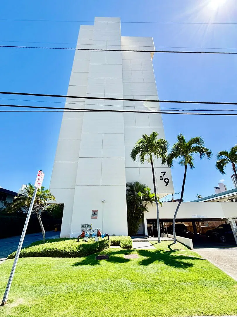 For Rent | A 1 Bedroom, 1 bath condo with 1 assigned parking stall at The Hausten — Photo 3