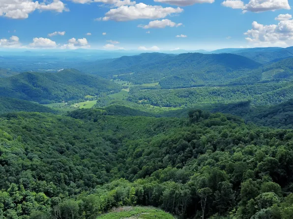 Slings Gap Rd, Bent Mountain, VA 24059