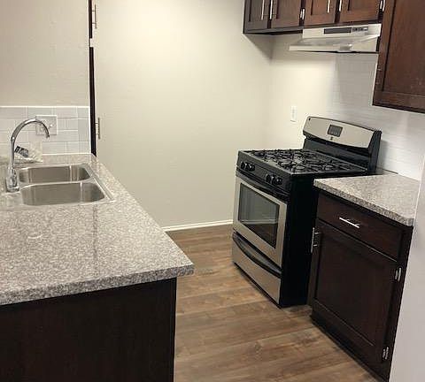 3rd image of 5636 Strohm Ave