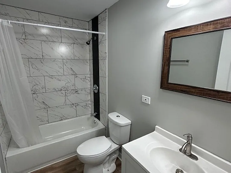 4600 S La Crosse Ave — Photo 2