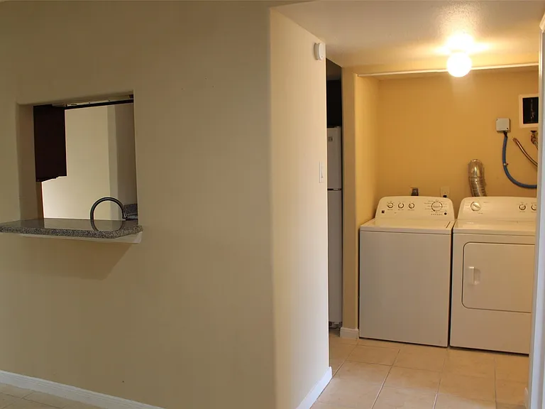 16111 Aspenglenn Dr #609 — Photo 7