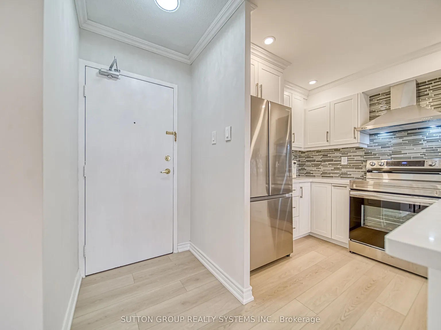 2 bed, $2,800 — Photo 4