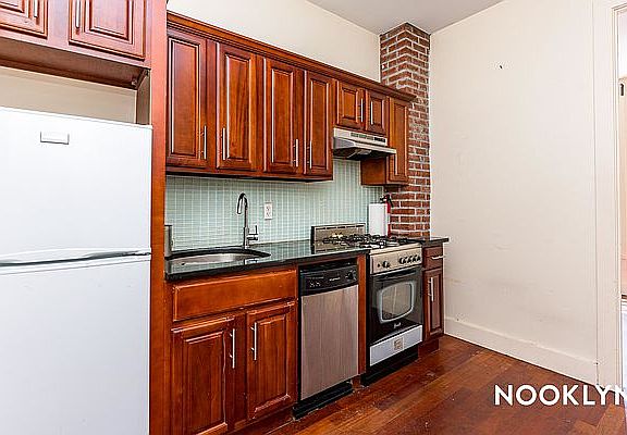 2nd image of 191 Meserole St #2