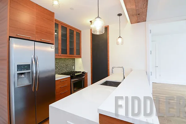 Rented by Fiddler Realty | media 21