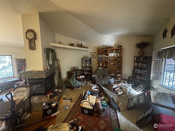 2nd image of 7293 Varsity Lane NE