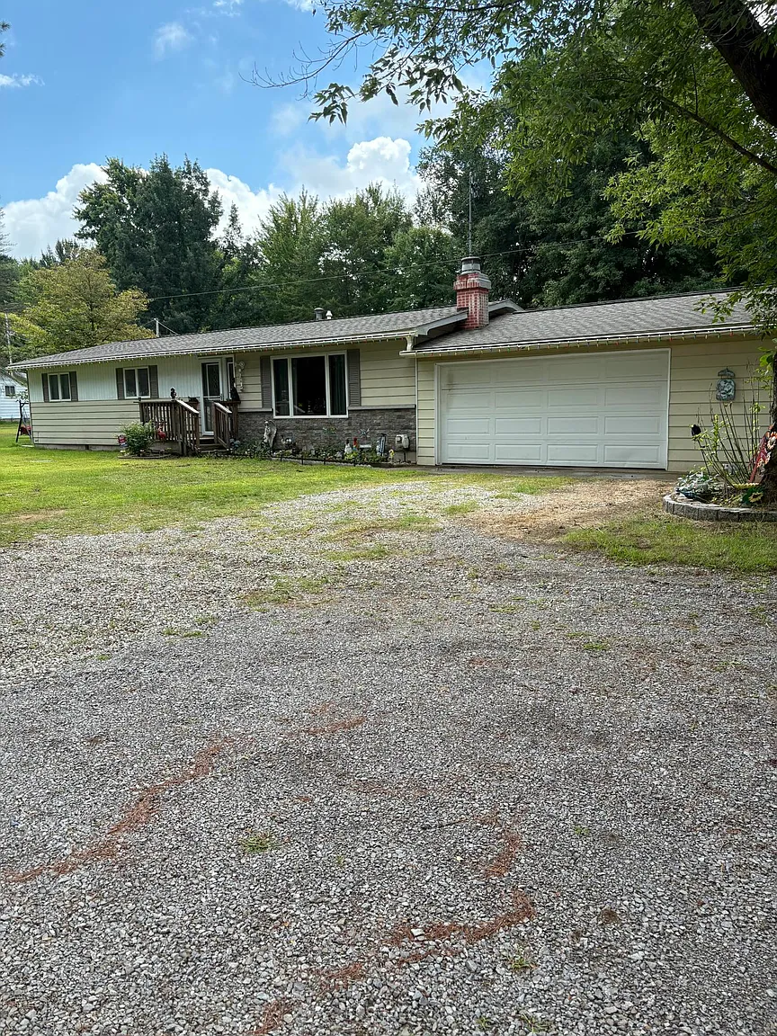 4539 W Saginaw Rd photo 1
