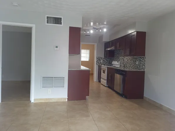 1011 NE 8th Ave APT 5, Fort Lauderdale, FL 33304