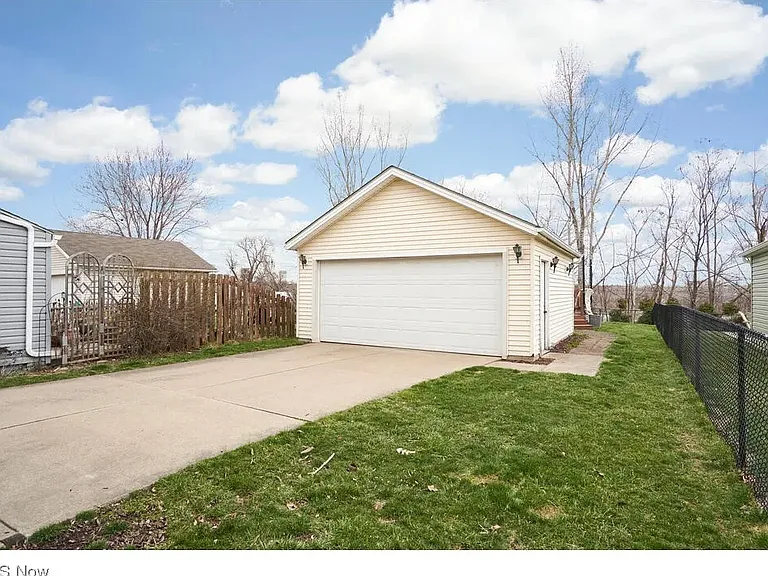 2 Car Garage