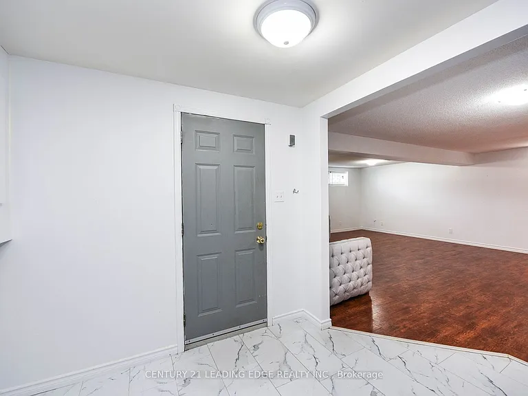 388 Leacock Dr — Photo 32