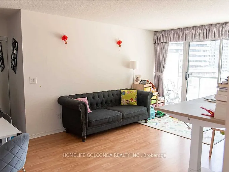 5500 Yonge St #505 — Photo 9