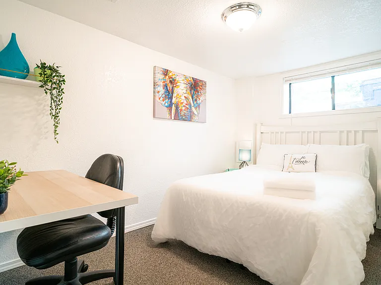 Full size / Double Bed