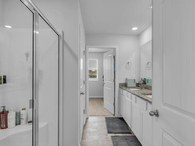 188 Olivia Cir — Photo 5