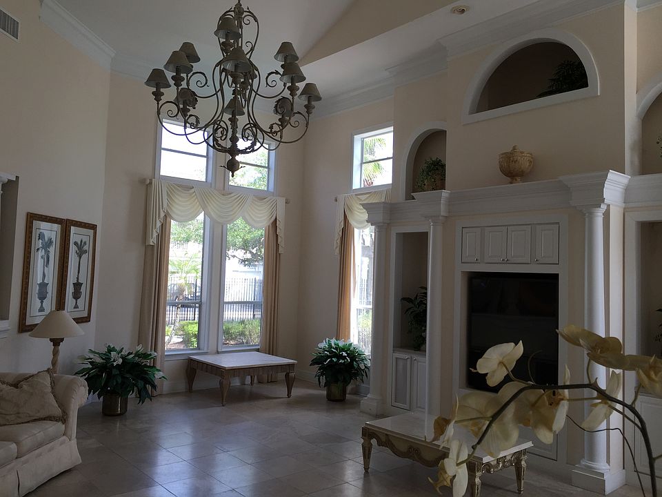 1st image of 10447 Villa View Cir